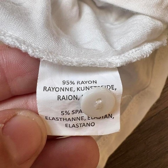 Deleta Size S White Flowy Lace Top, Bell Sleeves, Lacy Detail Rayon Spandex - Picture 7 of 7